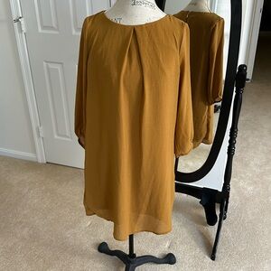 Beautiful mustard dress in size 6